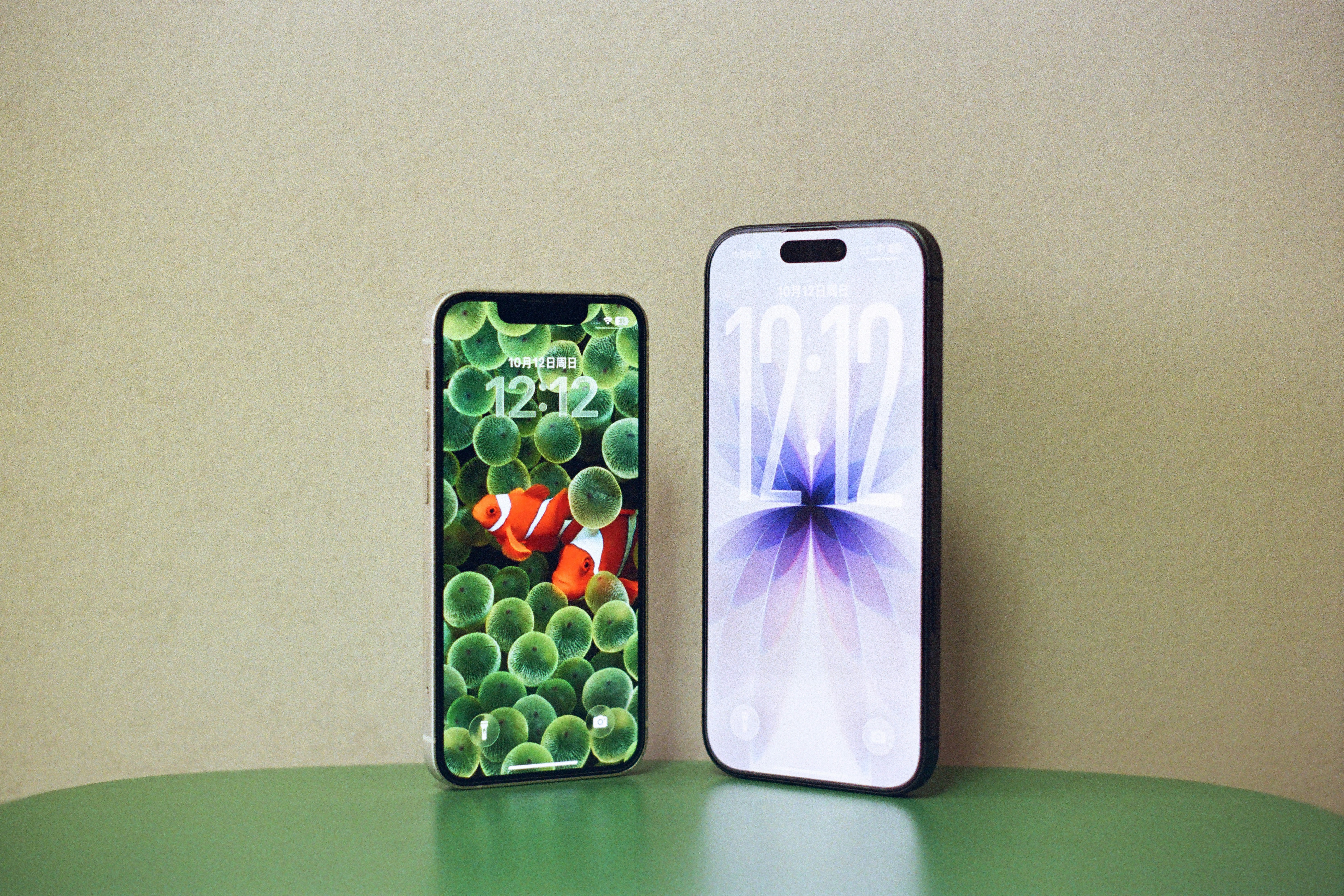 Pebbi vs Huckleberry: comparison of baby apps